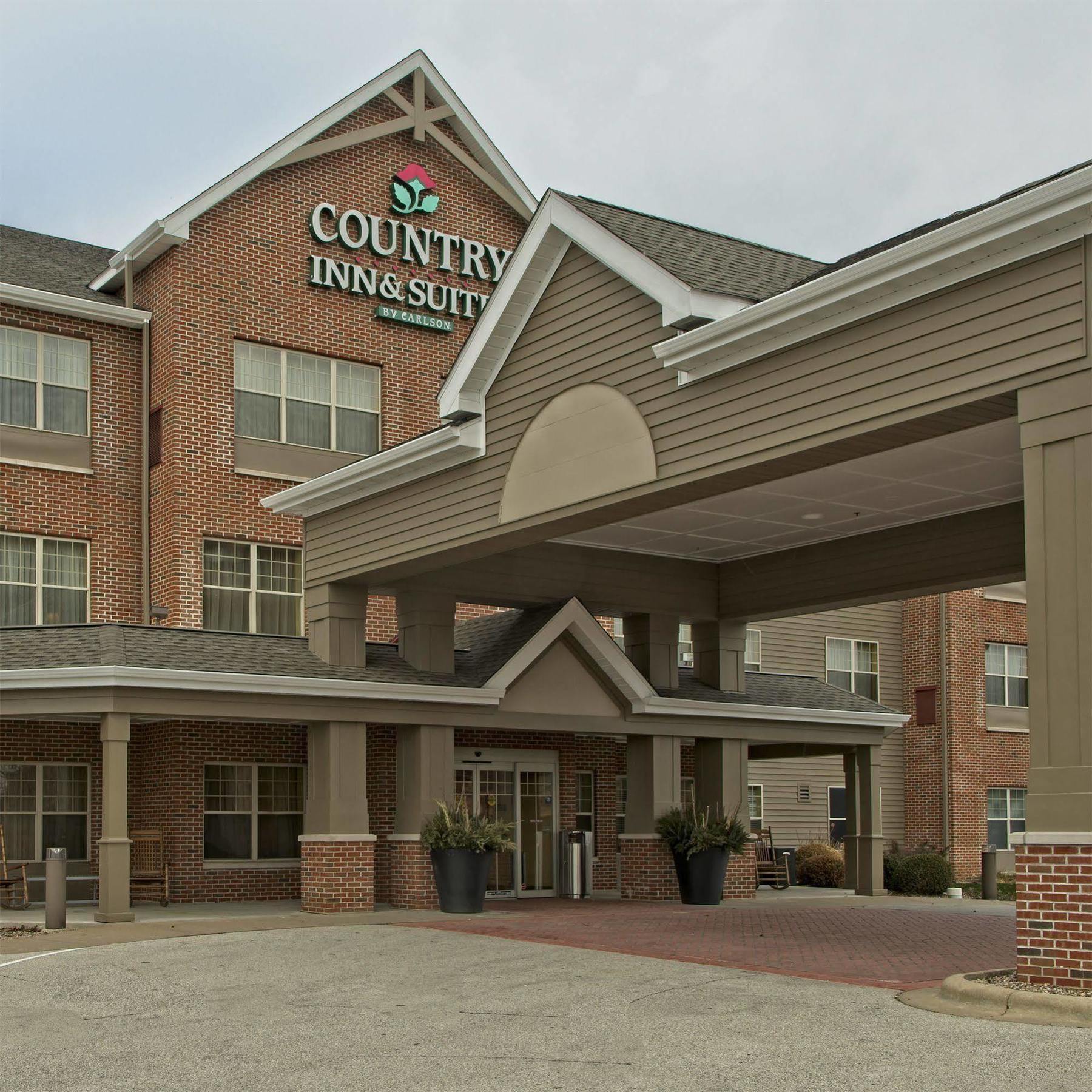 Country & By Radisson, Bay East, Wi 3*
